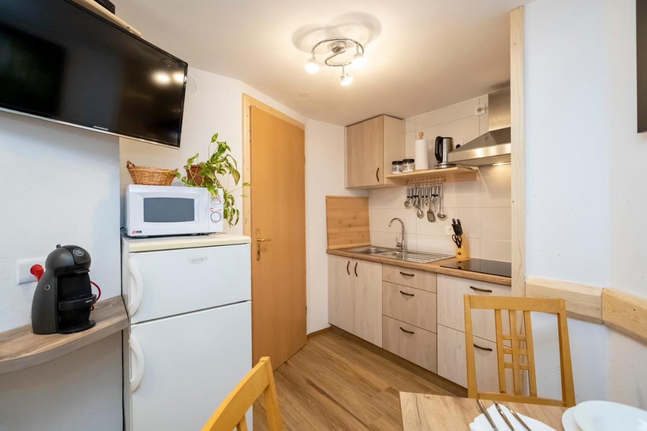 Stare Apartment